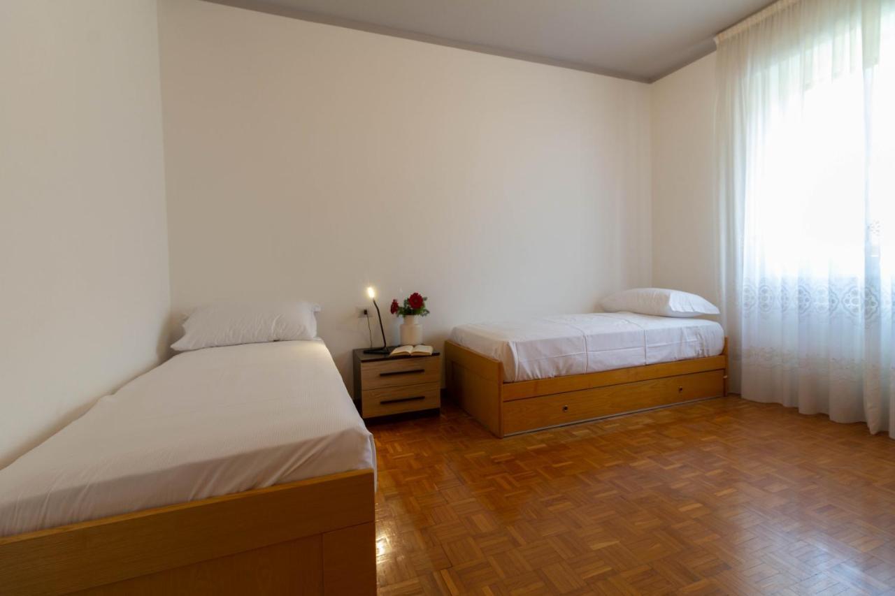 Mamma Ciccia Holiday Home - Casa Imperia Mandello del Lario Buitenkant foto