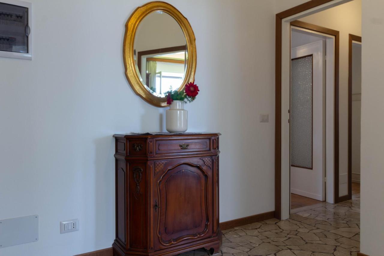 Mamma Ciccia Holiday Home - Casa Imperia Mandello del Lario Buitenkant foto