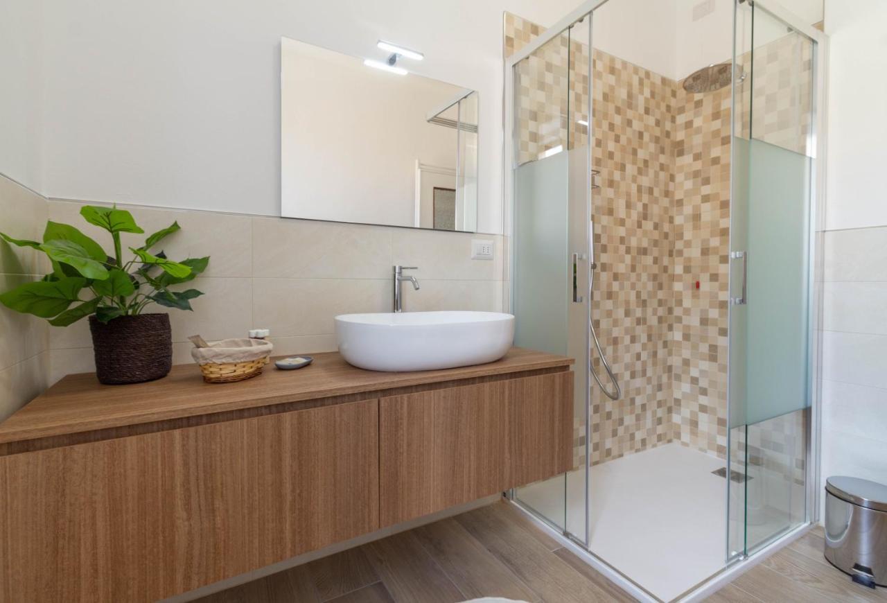 Mamma Ciccia Holiday Home - Casa Imperia Mandello del Lario Buitenkant foto