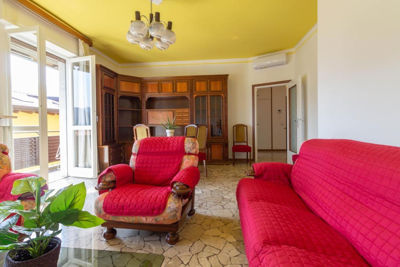 Mamma Ciccia Holiday Home - Casa Imperia Mandello del Lario Buitenkant foto